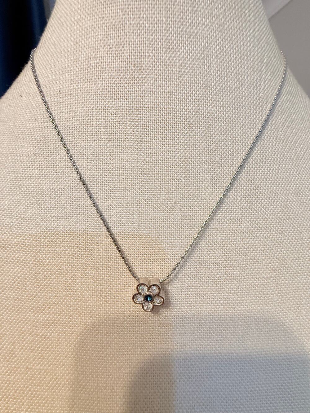 Vintage Rhinestone Flower Necklace 16” +2”